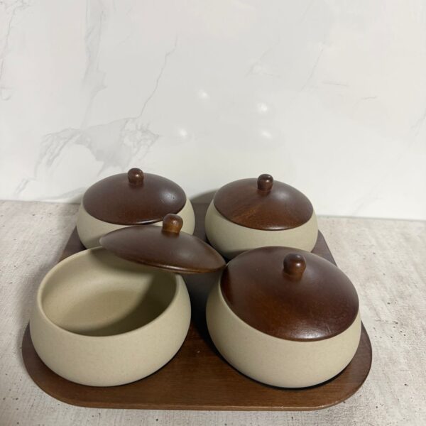 סט קופסאות אבן – 4 חלקים עם מגש מרובע